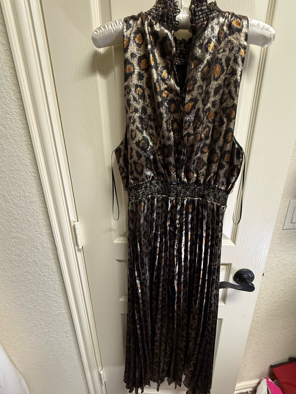 Sam Edelman Sleeveless Leopard-Print Pleated Midi Dress in Black and Brown - Picture 2 of 4